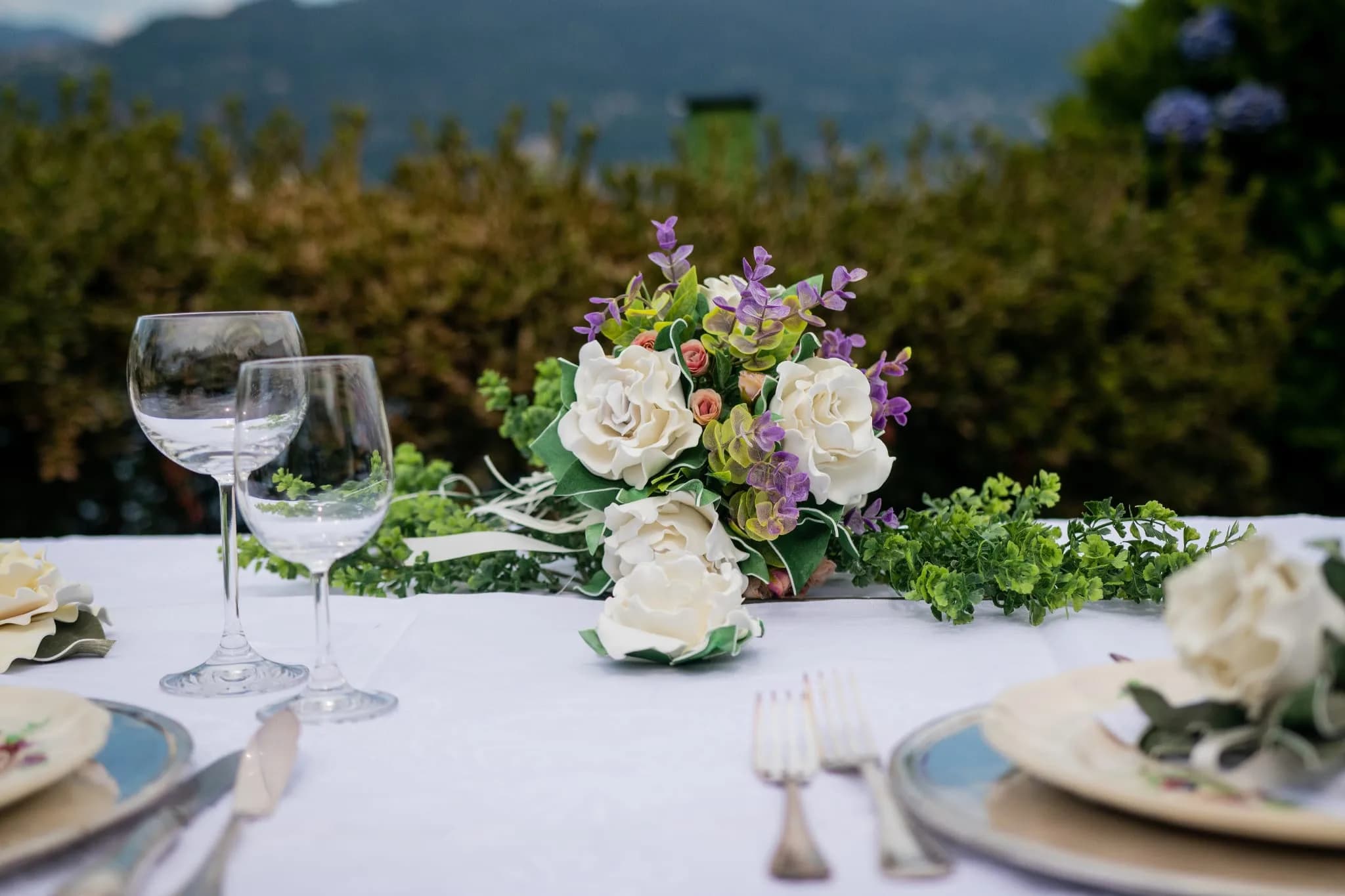 Matrimoni, fiori giganti in contesto